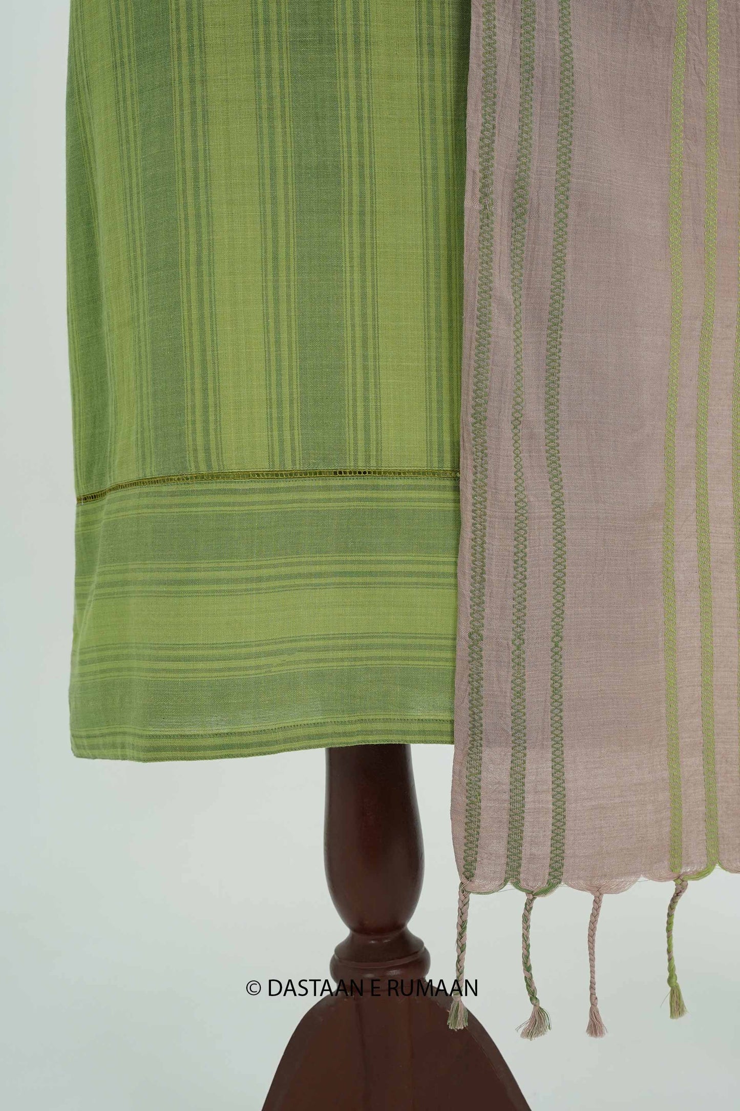 R 219 WOODLAND WHISERS