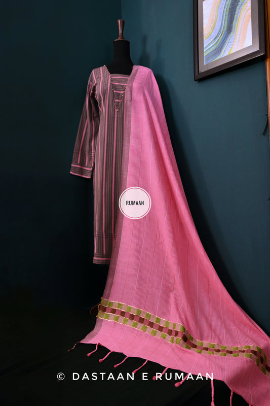 R 213 EARTHY BLOSSOM